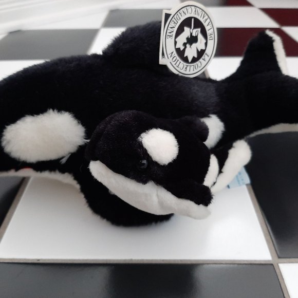 Whale - Picture 2 of 10